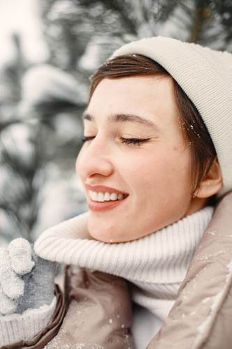 Hydrate and Protect: Winter Skin Tips